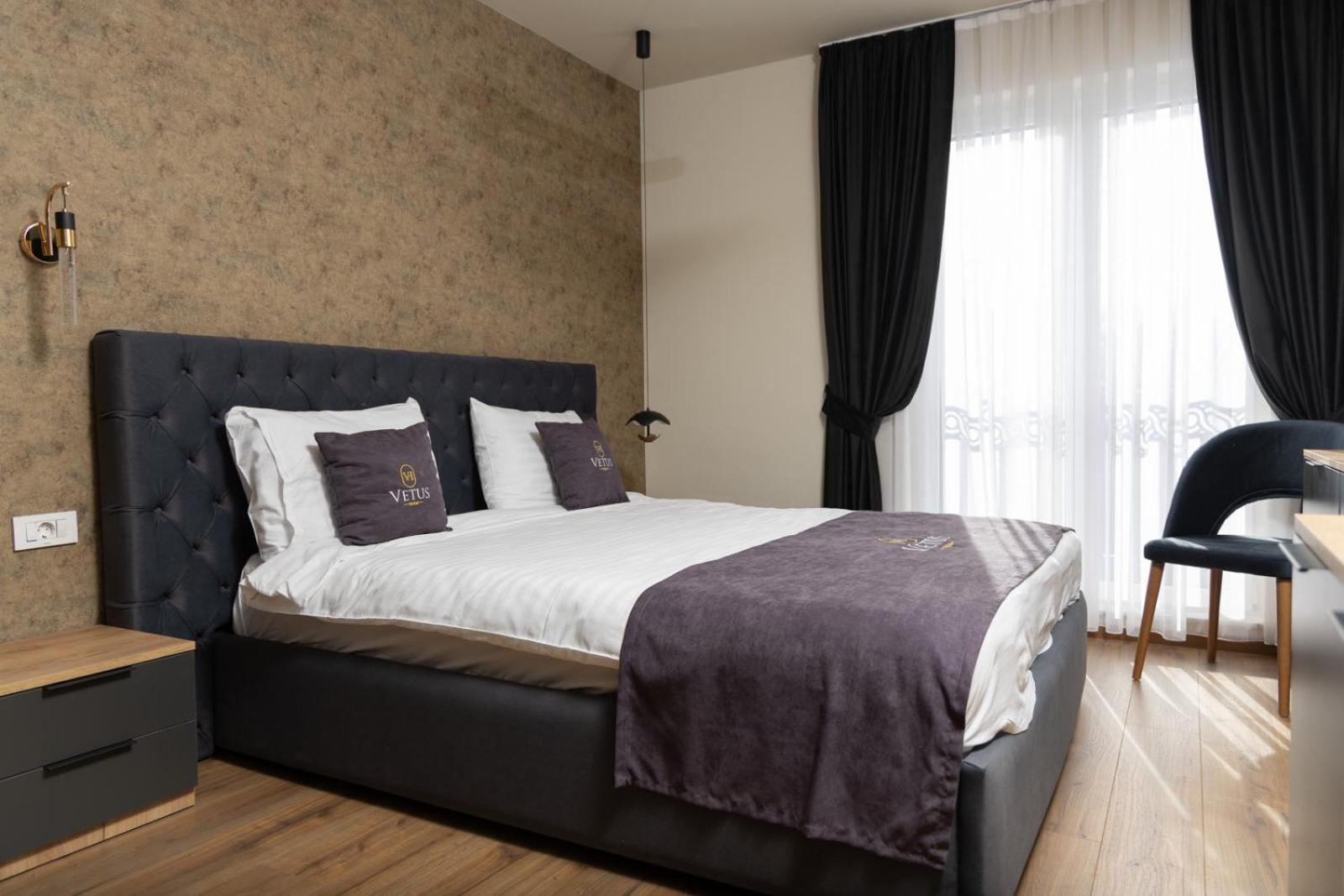 Vetus Hotel Приштина Екстер'єр фото