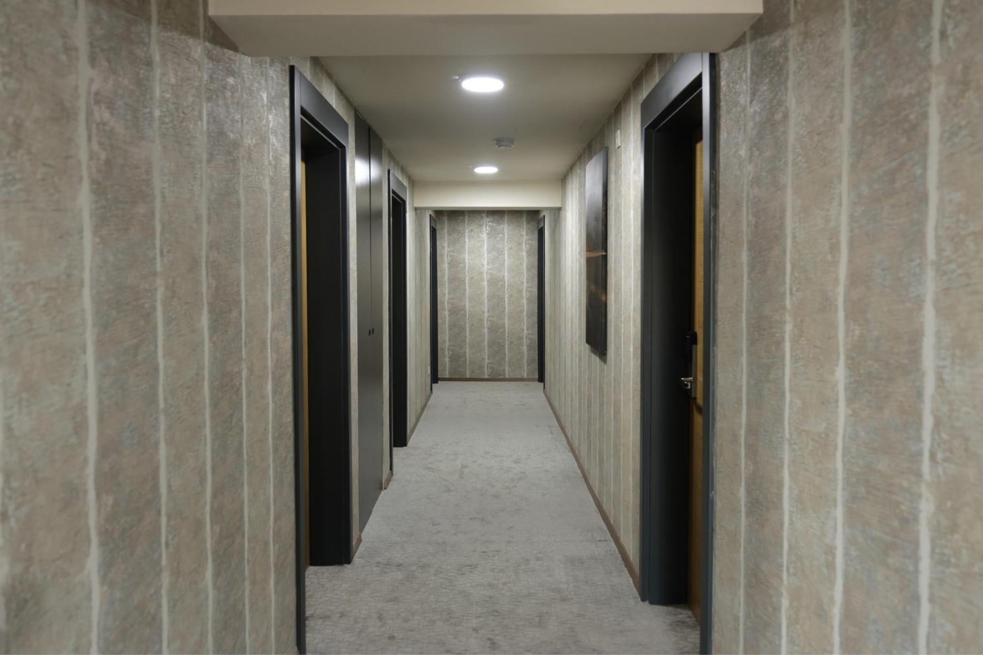 Vetus Hotel Приштина Екстер'єр фото